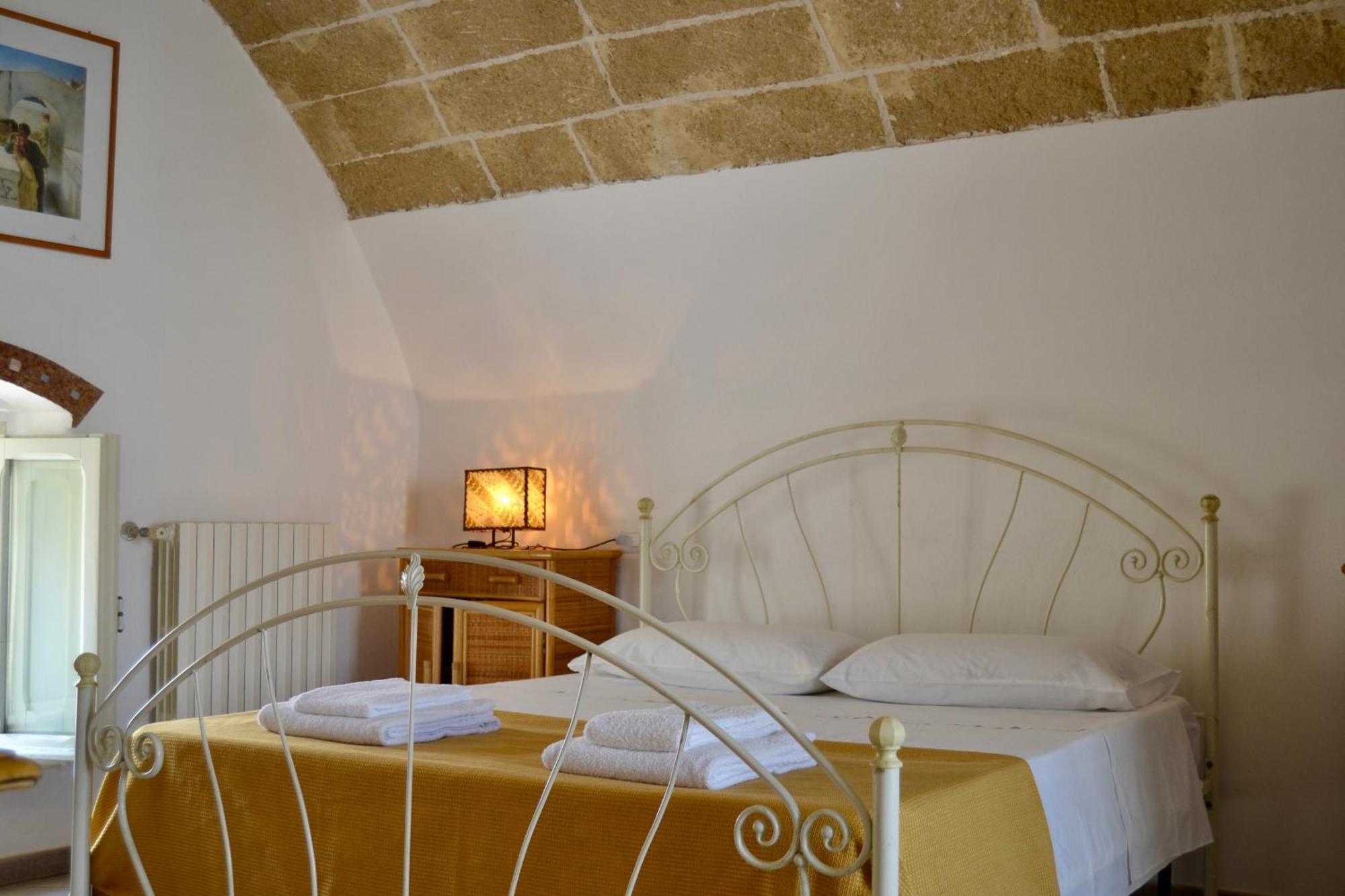 Kallistos Suites & Apartments Gallipoli Exterior photo