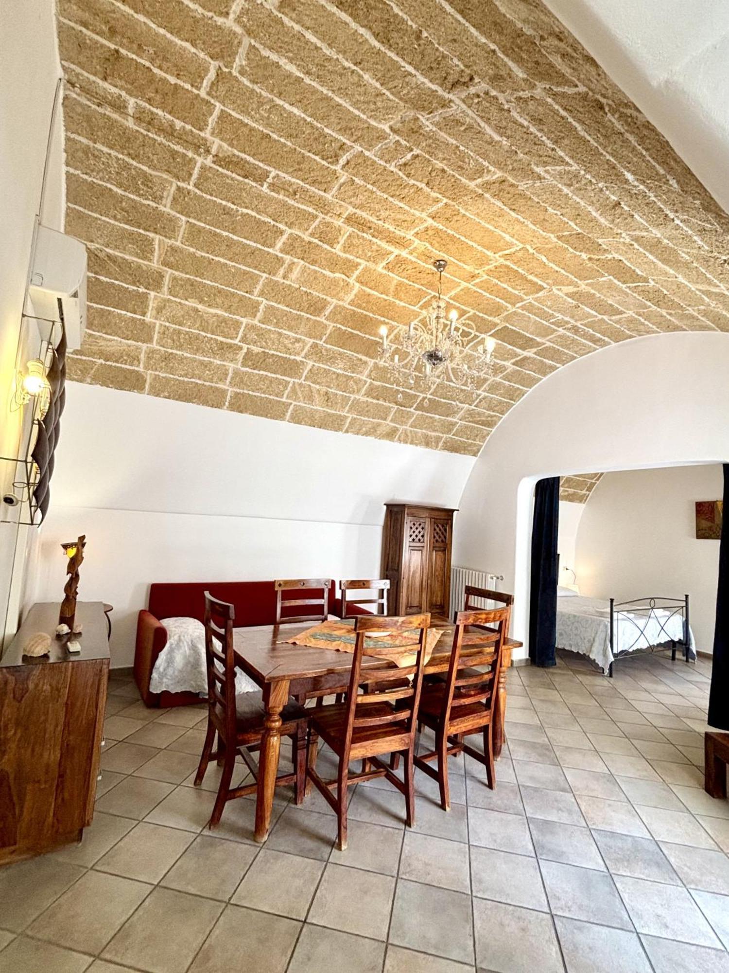 Kallistos Suites & Apartments Gallipoli Exterior photo