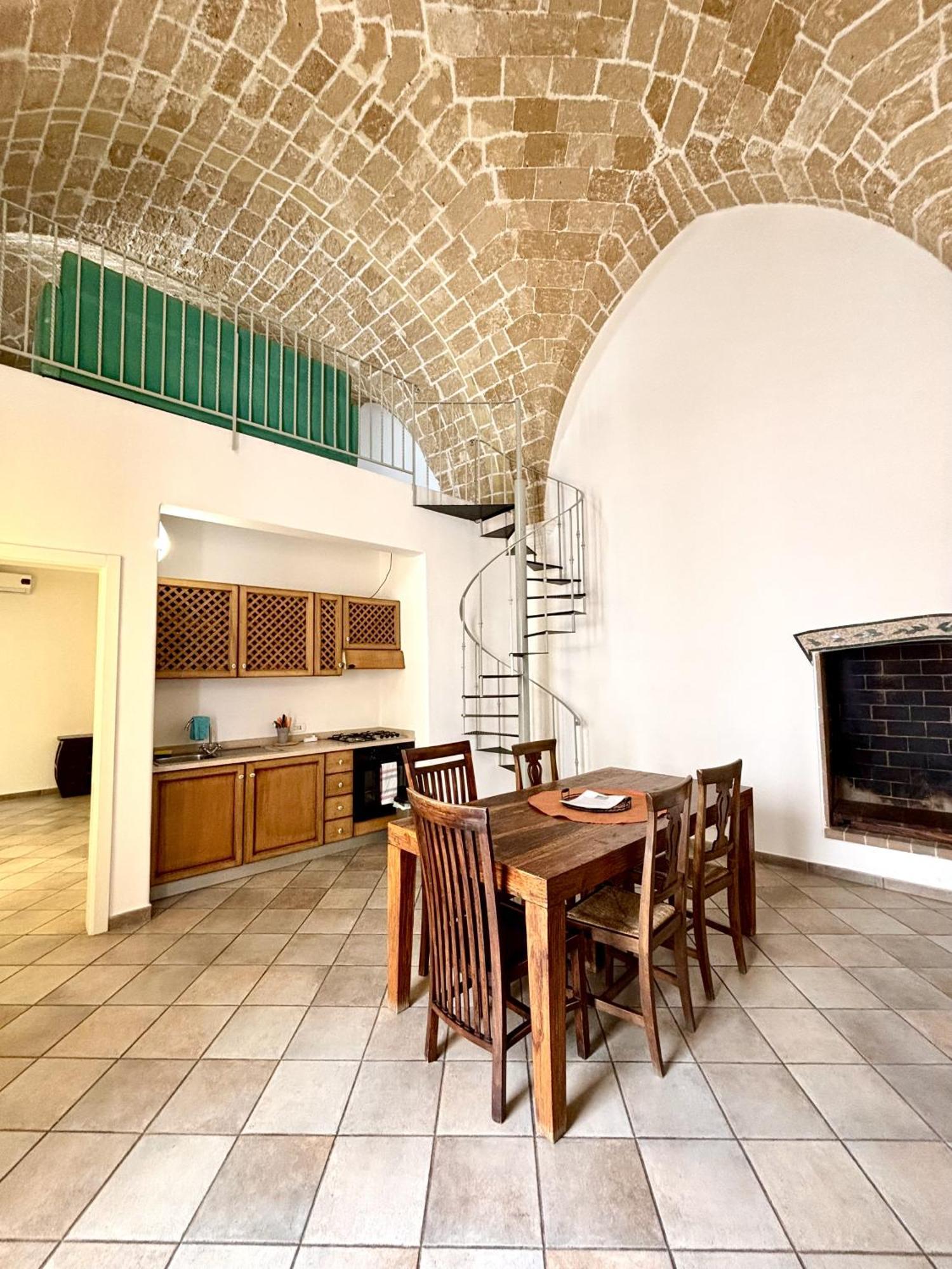 Kallistos Suites & Apartments Gallipoli Exterior photo