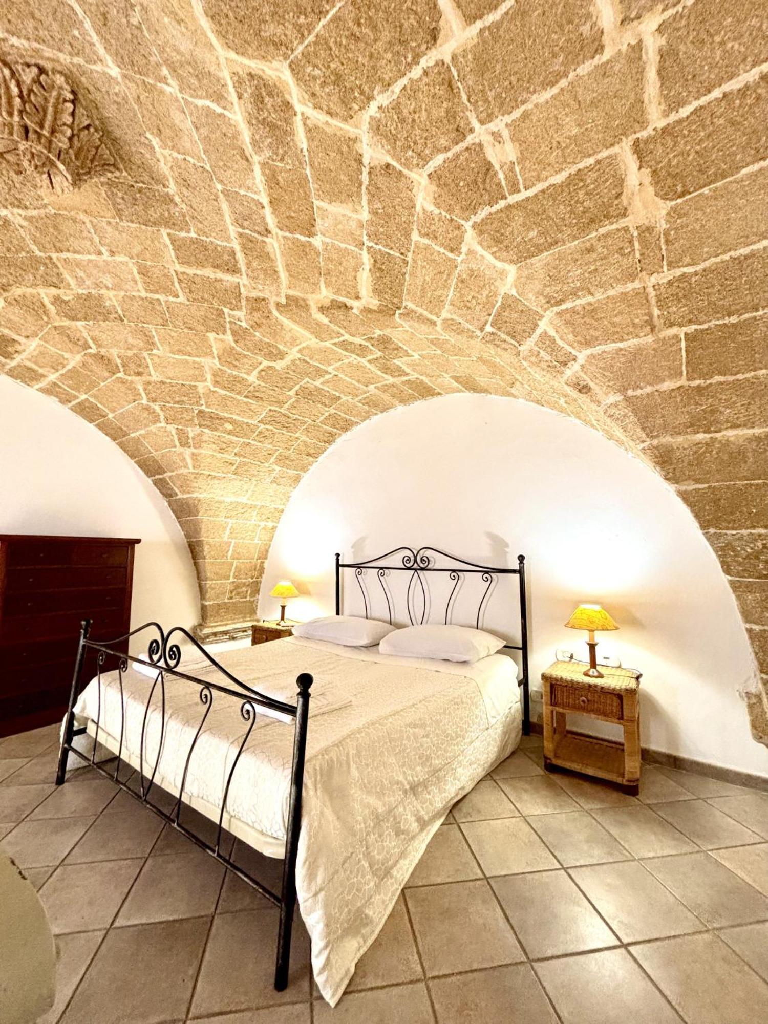 Kallistos Suites & Apartments Gallipoli Exterior photo