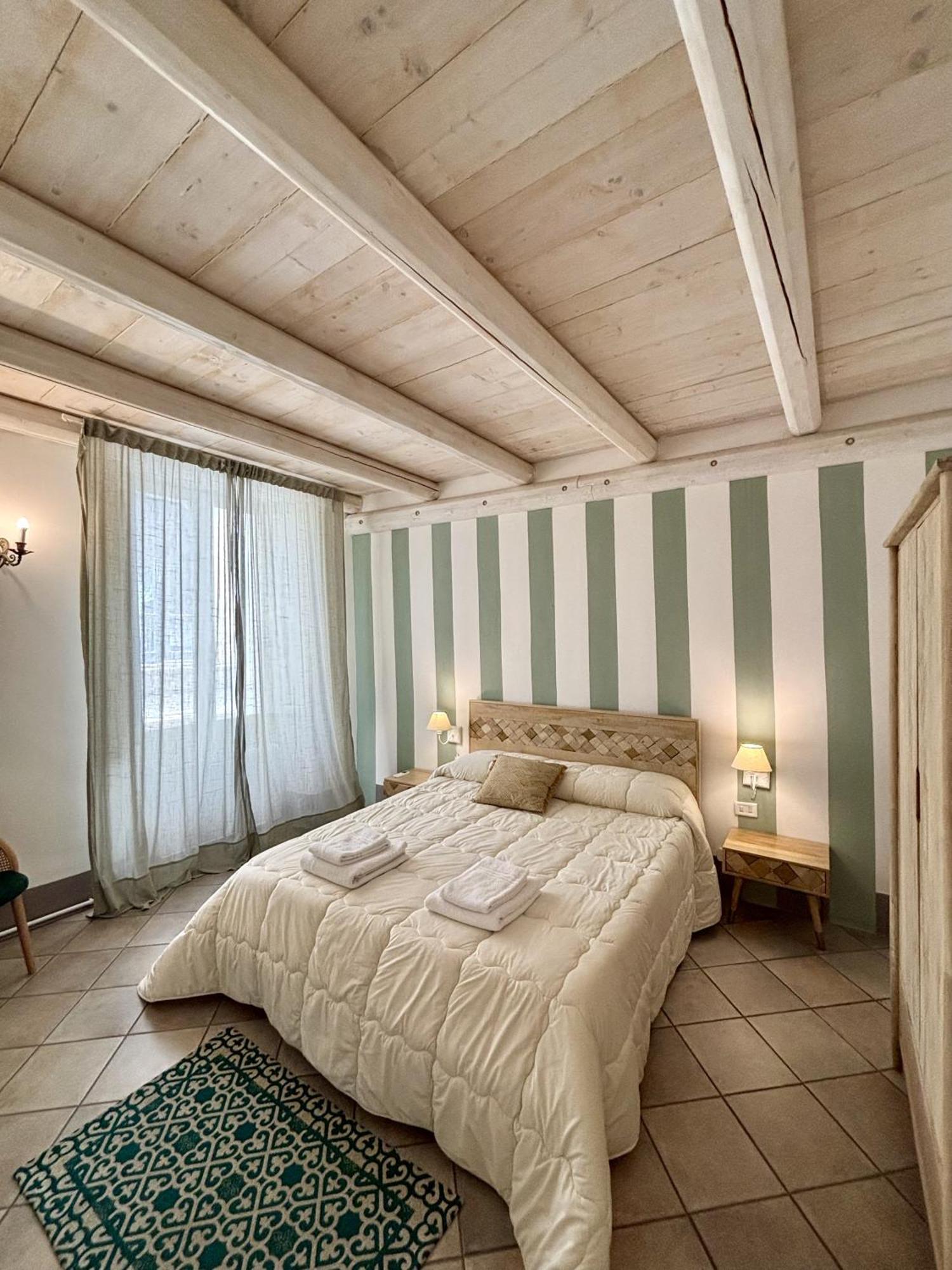 Kallistos Suites & Apartments Gallipoli Exterior photo